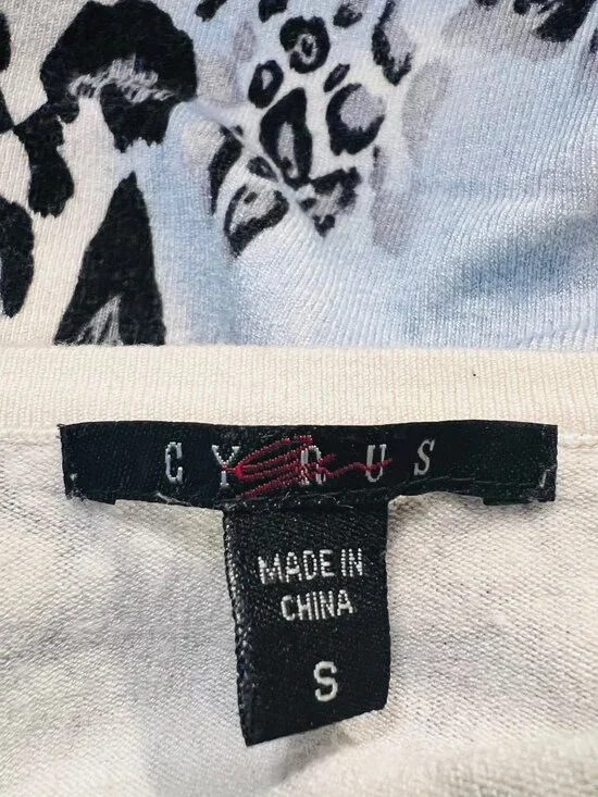 Cyrus Women's Small Knit Super Stretch V Neck Long Sleeve Baby Blue/Animal Print - Picture 3 of 12